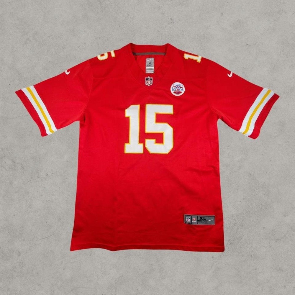 Kansas City Chiefs Jersey Mens XL Red Patrick Mahomes NFL On Field #15 Football